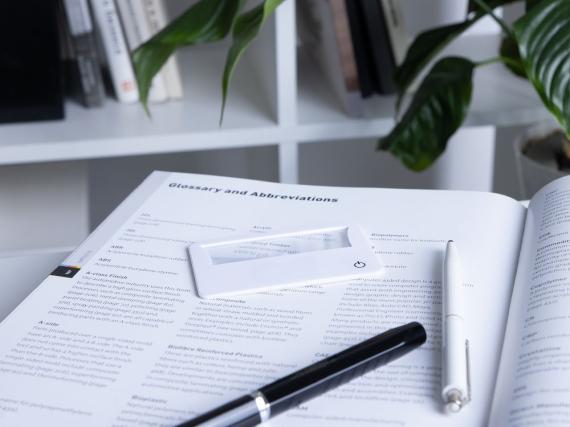 Лупа Visionary, белая