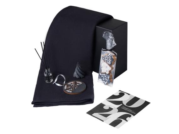 Подарочный набор «Re:Home» с пледом, свечой и диффузором